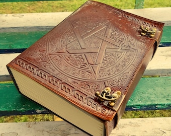 Lederbuch mit Pentagrammprägung, braunes Grimoirebuch, 600 Seiten