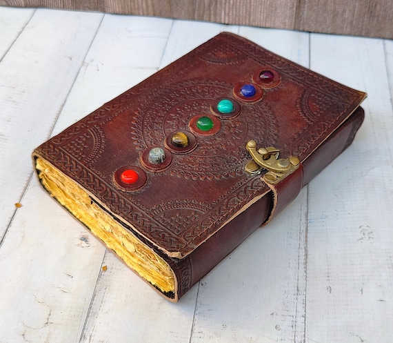 洋書 HANDCRAFTED MODERN Amazon.com: Global Archive Handcrafted Capiz Shell Terrazzo