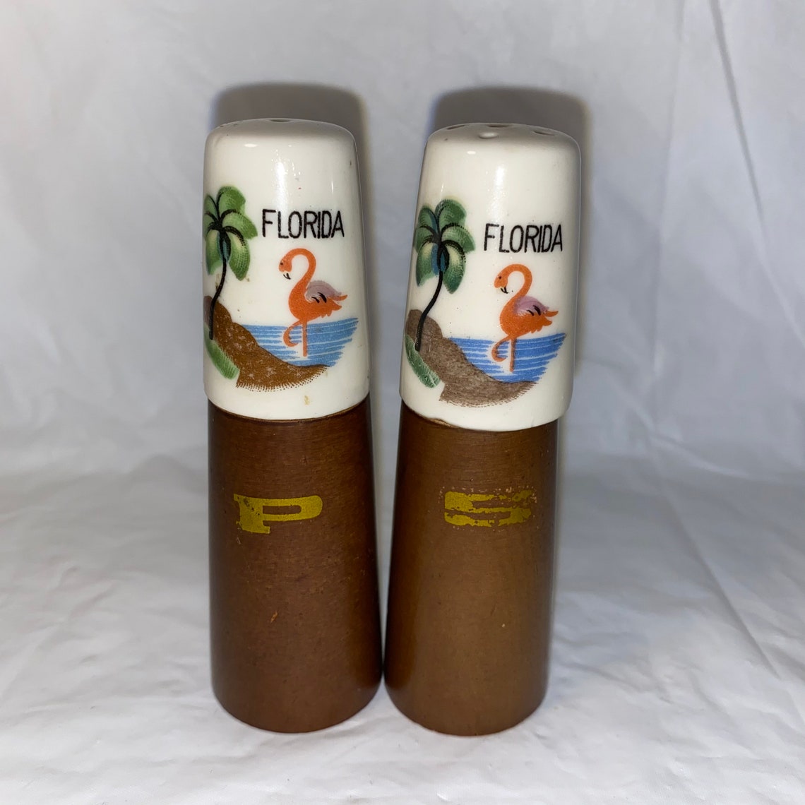 VTG Florida wood salt pepper shakers Etsy