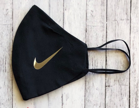 Zwart Nike Gold Logo Gezichtsmasker One Size - Etsy België