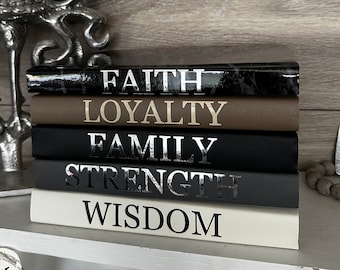 Personalisierbar Bücherstapel | Set mit 5 dekorativen Hardcover-Büchern