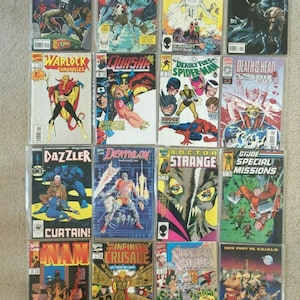 Può includere: Una collezione di 16 fumetti con vari personaggi Marvel, tra cui Punisher, Warlock, Quasar, Rom, Moon Knight, Dazzler e molti altri. Le copertine sono un mix di colori vivaci e scene piene di azione.