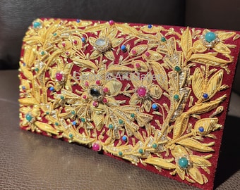 Cartera de lujo de terciopelo Zardozi con piedras semipreciosas / Bolso de noche con flores bordadas a mano / Monedero para bodas y fiestas / Hecho en Agra