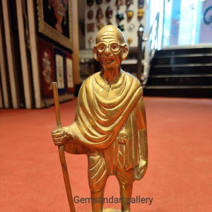 Brass figure of Mahatma Gandhi / Father of Nation (India) / Mohandas Karamchand Gandhi / Freedom Fighter of India (Height 13 inches)