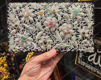 ヴィンテージ ザルドジ イブニングクラッチ：ゴールド刺繍シルク、半 