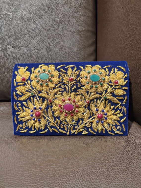 Zardozi Clutch mit Vintage Handstickerei Design Halbedelsteinen Etsy