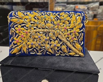 Cartera de lujo de terciopelo Zardozi con piedras semipreciosas / Bolso de noche con flores bordadas a mano / Monedero para bodas y fiestas / Hecho en Agra
