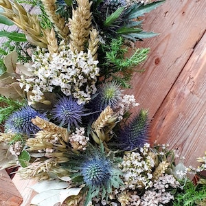 Flowerhoop "DISTEL-LIEBE" , stylischer Trockenkranz, Disteln, Schleierkraut bild 9