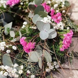 Türkranz rosa-green-HARMONY frischer Naturkranz mit Euca, Buchsbaum, Euphorbia ,Strandflieder, Schleierkraut Bild 4