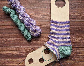 Kit laine autorayante chaussettes - coloris Fleurs et feuilles - Lyl sock