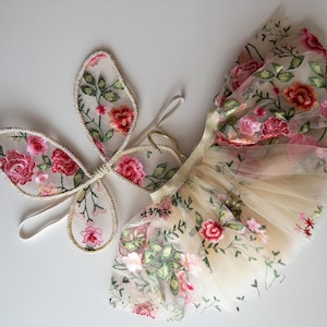 Ali da fata floreali per neonati e bambini, ali di qualità fatte a mano in pizzo, ali da fata ricamate per feste di compleanno e giochi di ruolo per bambini.