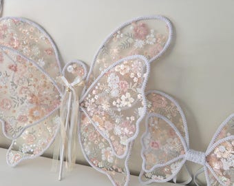 Alas de hada con lentejuelas para bebés, niños y adultos. Alas de calidad hechas a mano con encaje, ideales para fiestas infantiles, juegos de simulación, cumpleaños y disfraces de hadas para niños.