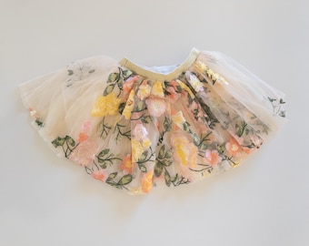 Falda tutú con bordado floral, tutú para bebé, tutú infantil, falda de hada de tul, faldas florales, falda de bailarina, regalo para bebé, ropa única