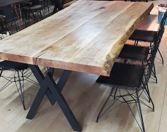 Stół jadalny z litego drewna, wykonany z naturalnego drewna kasztanowego, stół drewniany, noga metalowa, stół płytowy, stół rustykalny, stół wiejski, stół biurowy