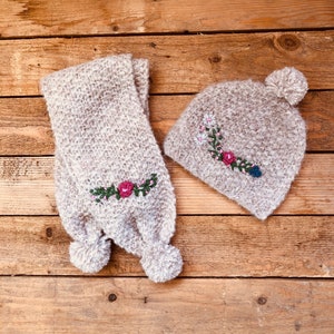 Knitted baby scarf | Alpaca scarf | Hand knit girls scarf | Pom pom scarf