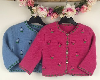 Floral bestickte Kinder Strickjacke | Baby Wollpullover | Herbst Mädchen Outfit | Perfektes Geschenk für ein kleines Mädchen | Schulkind Strickjacke