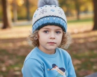 Handstickad nordisk mössa: Broderad Fair Isle-ullmössa med pompom
