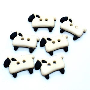Country sheep button, black and cream button, animal button, sheep button, barnyard animal, gift for sewer, gift for her