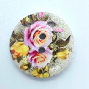 Flower button, oversize 25mm, Pink roses, yellow roses, 2 holes, round, wooden button, gift for her, gift for sewer