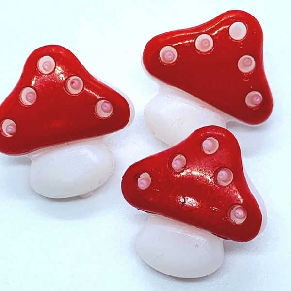 Mushroom buttons, red and white buttons, food buttons, plastic, shank style. 15 mm x 14mm, toadstool button