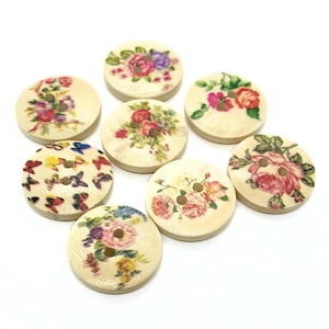 Pink roses, painted wooden button, round flower button, wooden 20mm, gift for her, gift for sewer, sweater button, shabby chic button