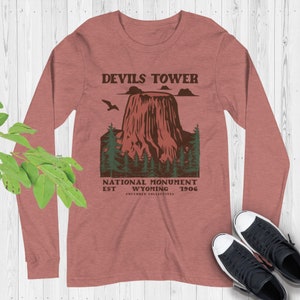 Devil&#39;s Tower, Devils Tower Shirt, National Monument Long Sleeve T-Shirt, Wyoming Long Sleeve Tee