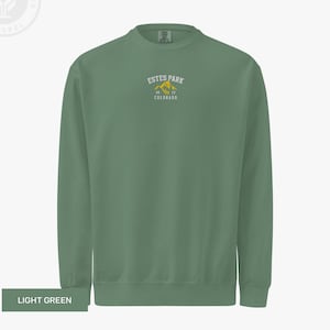 Estes Park Vintage Mountain Sweatshirt: Colorado Souvenir Crewneck