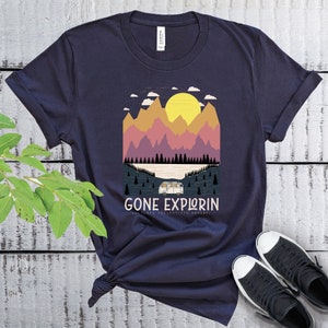 Van Life Shirt, explore T-Shirt, Vintage Retro Bus Camper Shirt, Gifts, Souvenirs, Road Trip Camping Hiking T-Shirt