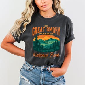 Great Smoky Mountains National Park Shirt, Hiking T-Shirt, Great Smoky Mountains Gift, Tennessee Vacation Shirt, National Park Tee