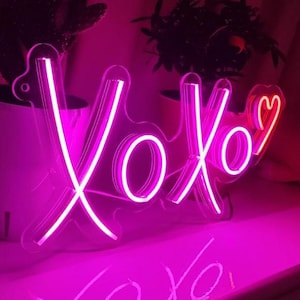 Sinal de néon LED XOXO. Sinais de luz de néon rosa para decoração de parede, quarto de letreiro de néon, presentes de festa de aniversário.