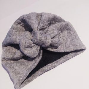 Turban chaud bébé fille, fait main Gris clair