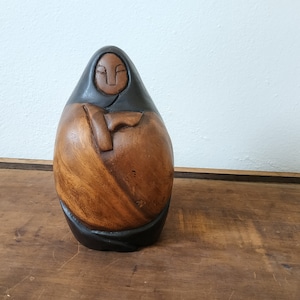 Native Indian Art Vintage Peruvian Wood Sculpture Nurturing Mother