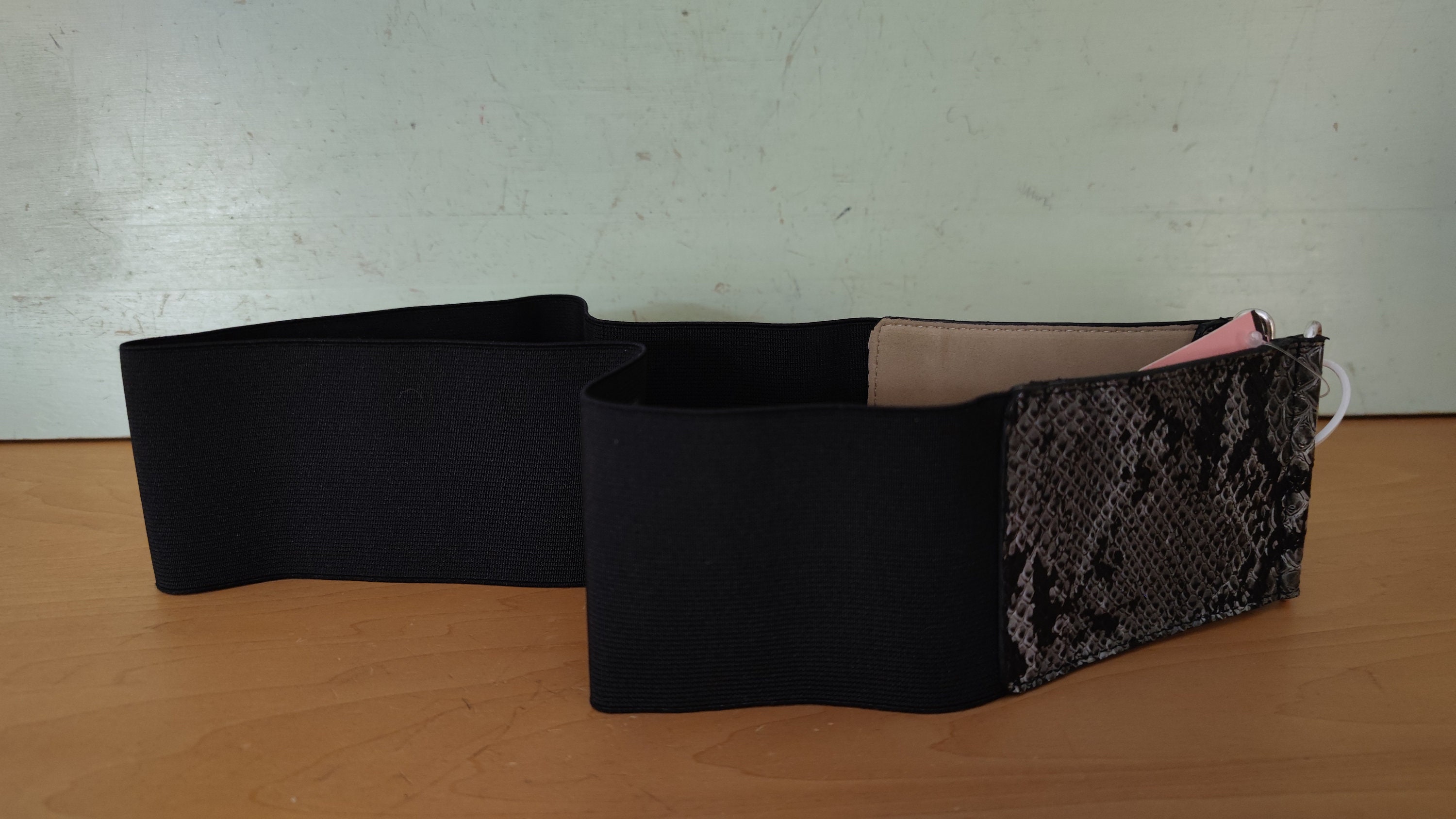 Jessica Simpson Snake Print Stretch Waist Belt L/XL Jessica Simpson Black Faux Snake Bodystretch Body Belt L/XL  main image 3