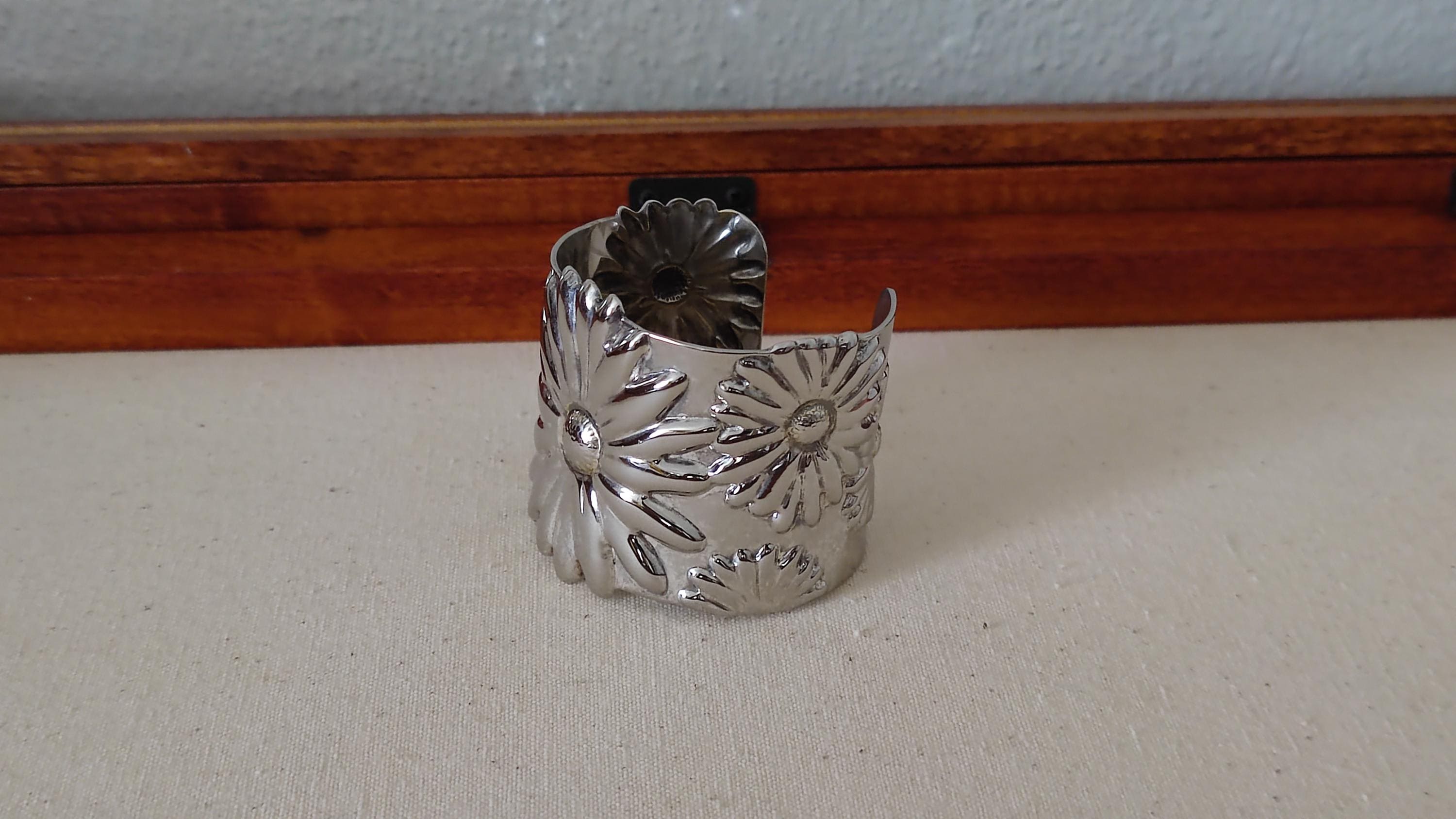 Tiffany daisy cuff best sale