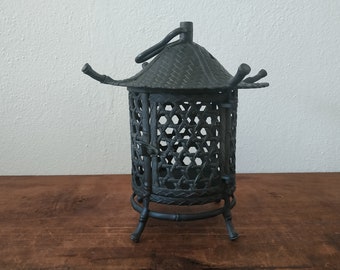 Antike japanische Bronze hängende Gartenlaterne Bambushütte