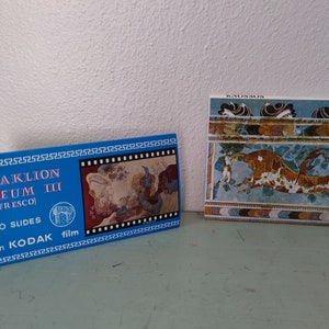 Museo di Heraklion III Grecia Vetrini ricordo e cartoline del museo Cnosso N. 1