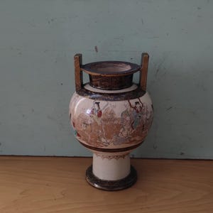 Antique Satsuma Ceramic Porcelain Earthenware Koro Incense Burner Early Meiji Period