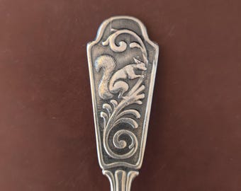Vintage skandinavische Eichhörnchen Löffel 6 ”Silber-Platte Teelöffel