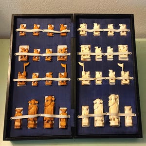 Jeux d'échecs antiques - Jeux d'Échecs
