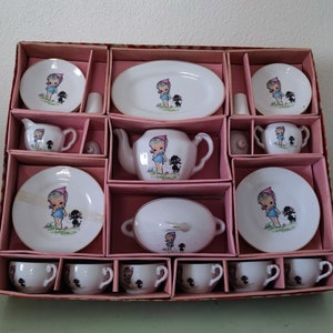 Vintage FAO Swarts Toy Tea Set Japan 28 Piece Complete Set The French Poodle