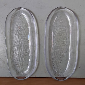 Kosta Boda Ann and Göran Wärff Two Small Fish Serving Platters Herring Platters