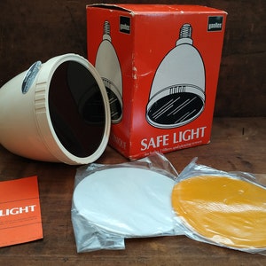 Yankee Photo Safelite SL-3 Darkroom Safe-Lite with Two Filters