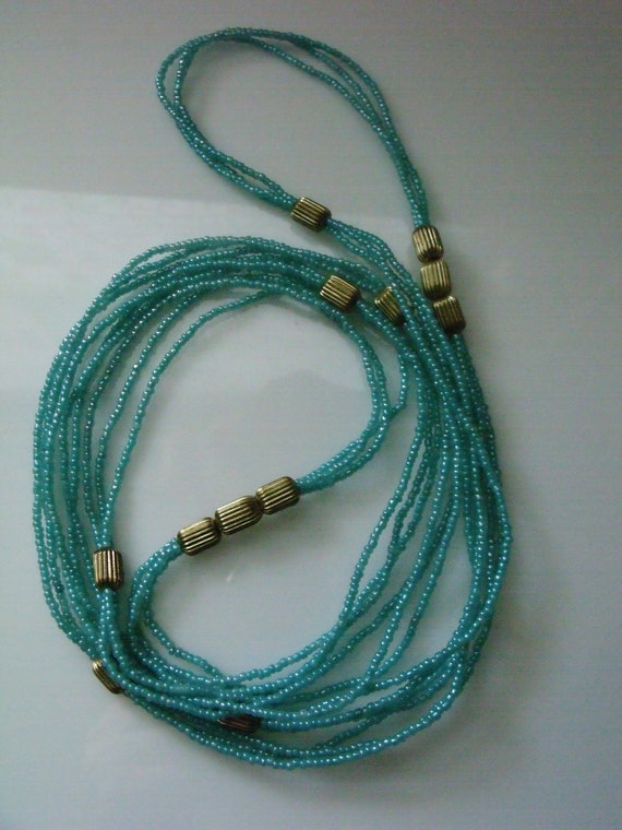 Vintage 50's Beaded Turquoise and  Gold Color  Th… - image 4