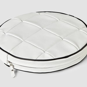 Round chair seat cushion. Difrent size 14-20&quot; 2-4&quot;height. Leather pipping edge