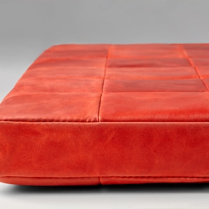 Meditation leather cushion. Custom size bench pillow. Vermelho