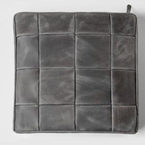 Meditation leather cushion. Custom size bench pillow. imagem 6