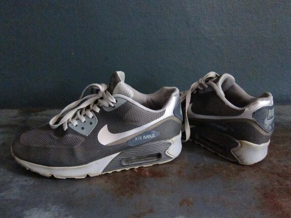 Vintage Nike Air Max US women size 8.5 - image 5