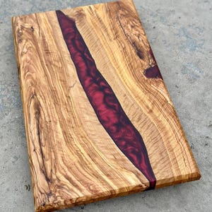 Tablero de mesa de madera de acacia de río hecho a mano: mesa de comedor de resina epoxi de lujo
