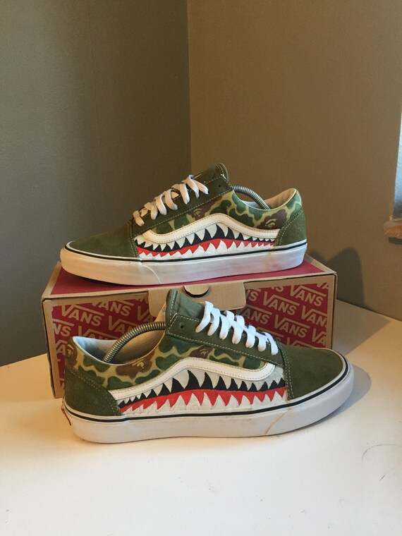 costums vans