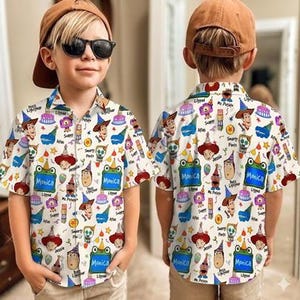 Maglietta hawaiana personalizzata di Toy Story per Disneyland, maglietta hawaiana personalizzata di Toy Story 5 della Pixar, viaggio a Disneyland per il Pixar Fest Lilypad, regalo di compleanno